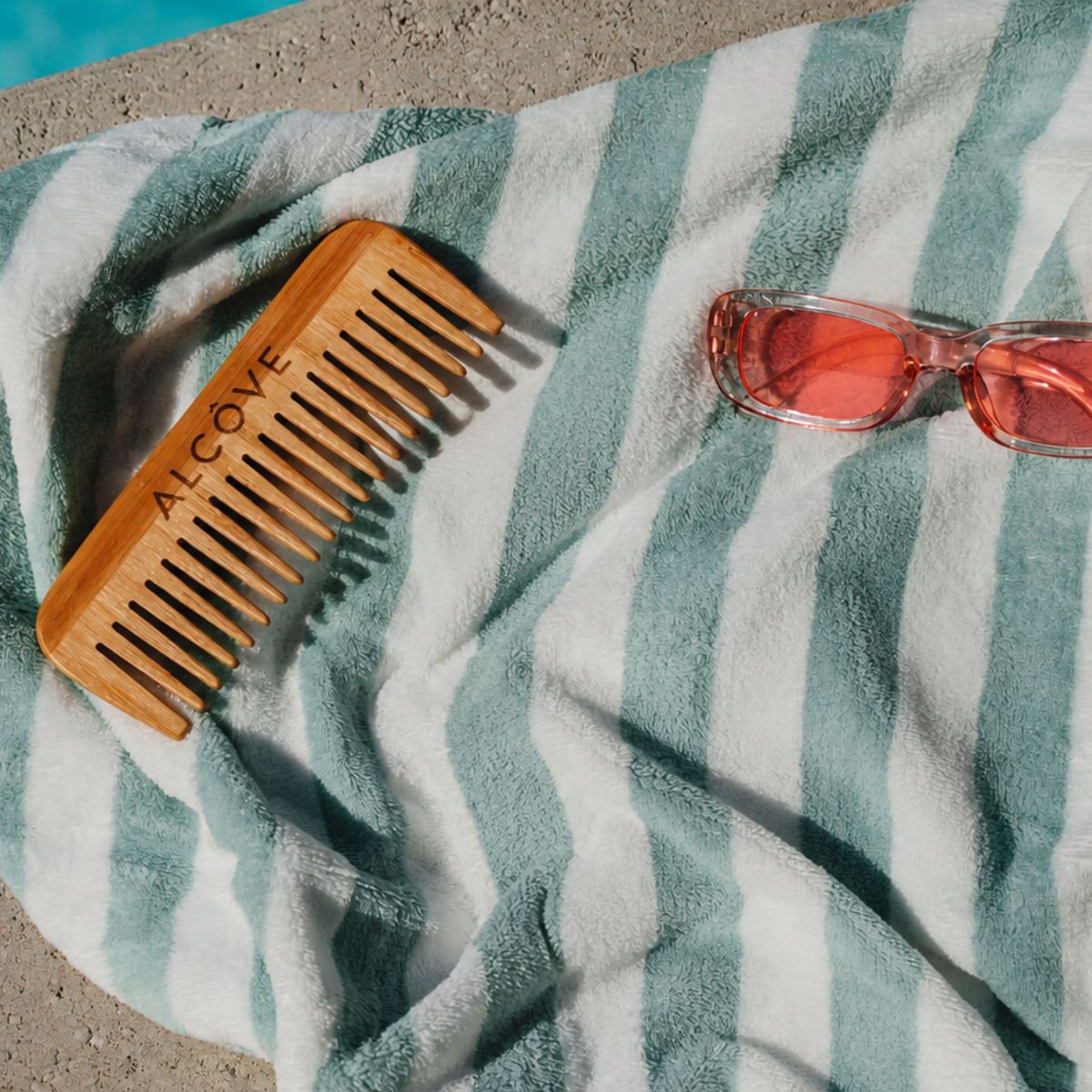 Lifestyle image showing the Alcôve Hair Bamboo Hair Comb